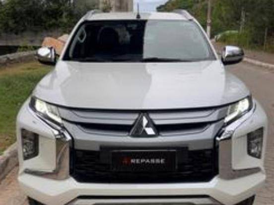 MITSUBISHI L200 TRITON 2.4 16V TURBO DIESEL SPORT HPE-S CD 4P 4X4 AUTOMÁTICO MITSUBISHI L200 TRITON 2.4 16V TURBO DIESEL SPORT HPE-S CD 4P 4X4 AUTOMÁTICO